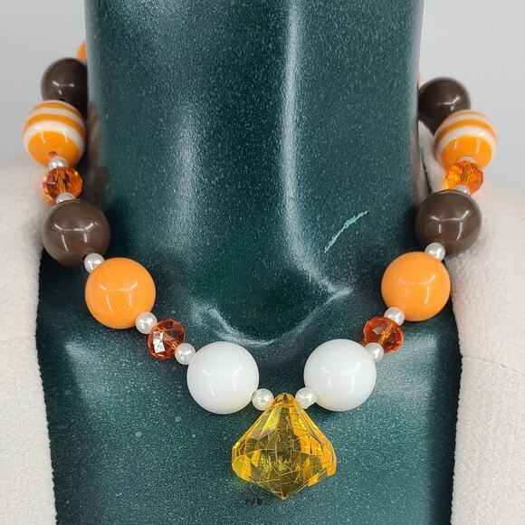 Bubblegum Halloween Fall Autumn Necklace Pendant *KIDS SIZE* 17" - Picture 2 of 5